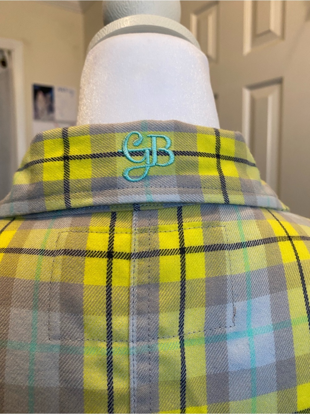 Oakley Gretchen Bleiler Women’s M Plaid Flannel Button Long Sleeve (Yellow/Grey)